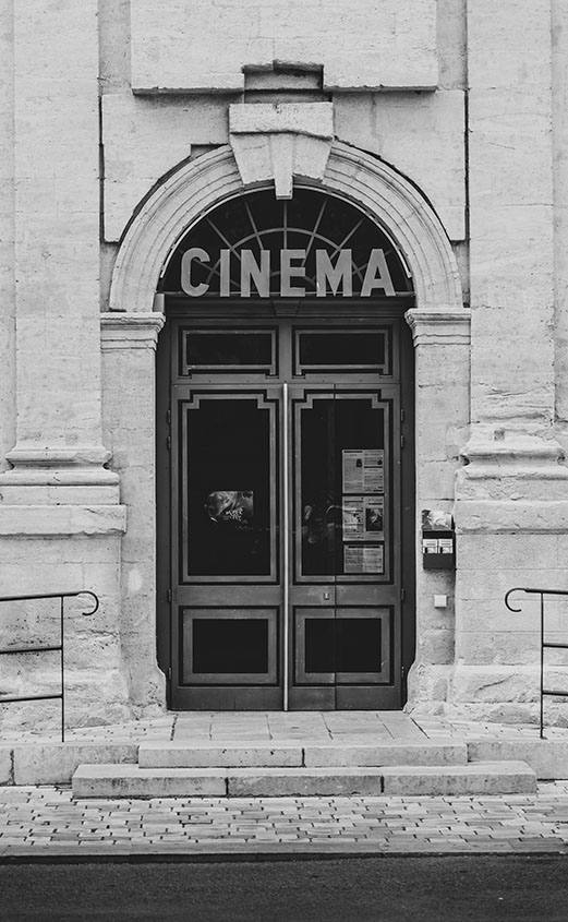 Puerta de entrada al cine